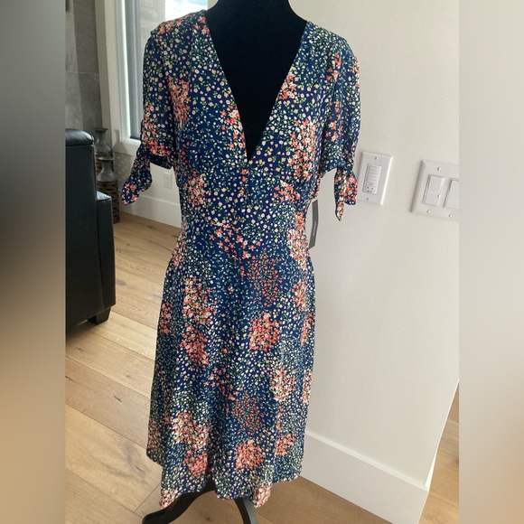 Lulu’s Dress NWT - Picture 2 of 10